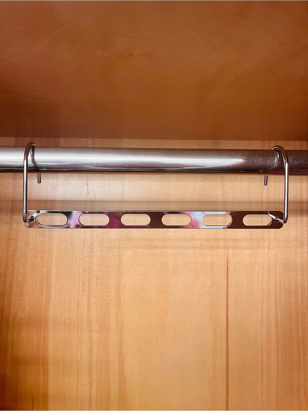 Amazon Chrome Multi-Hole Space-Saving Closet Hanger Organizer - Picture 3 of 5